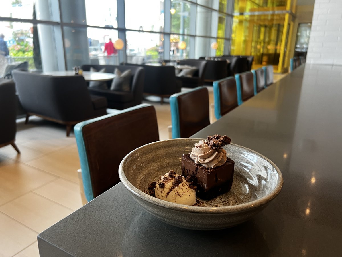 DenverHyatt's tweet photo. Did someone say dessert? Try the Chocolate Brownie Decadence with dinner tonight at Former Saint, as part of our Peculier Pairings Menu featuring Peculier Ales.

Available through this Saturday, September 21. #DowntownDenver https://t.co/JLLo6B0SUJ