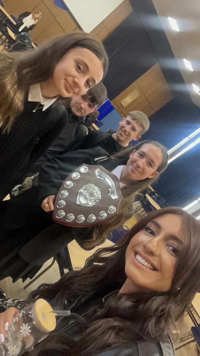 Mrs Milne tweet media