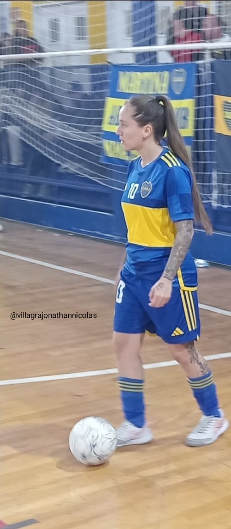 Imágenes de la Victoria de Boca frente a Huracan por la fecha 26 del campeonato de Futsal, el cual se jugó el pasado domingo 15 de septiembre. 
Debo reconocer que estuve algo inactivo y que aún debo publicar otras imágenes de partidos anteriores. De a poco se irán subiendo.