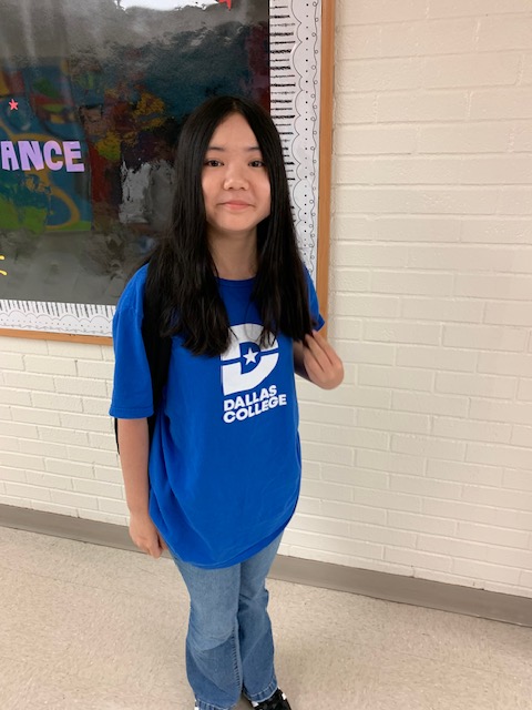 Bussey_Owlets's tweet photo. "Our Owlets are showing their school spirit during College Week by proudly wearing their college gear! A fun way to inspire future aspirations and celebrate higher education!" #CollegeWeek #SchoolSpirit #FutureGoals #GISDUnmatched #BusseyMS @gisdcounseling https://t.co/Pdfyeg0FDQ