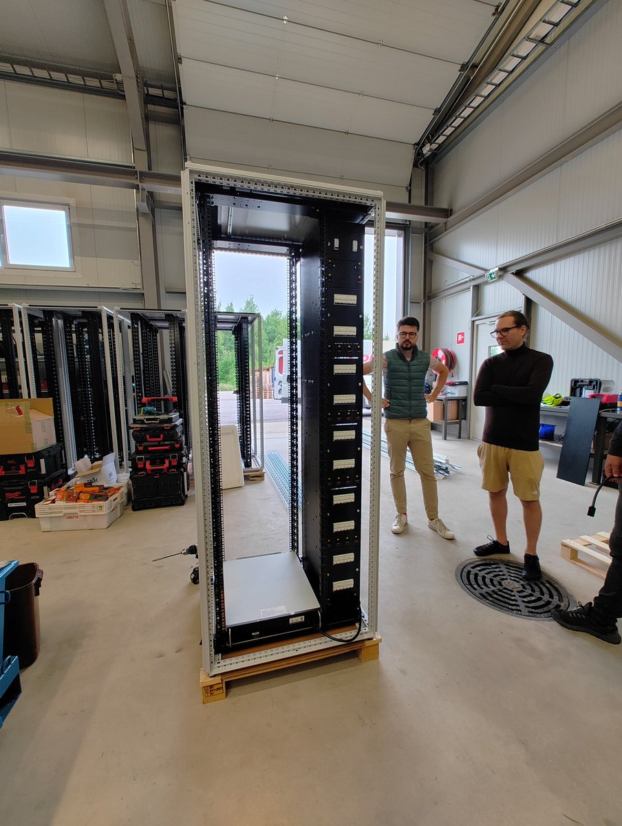 PowerMiningFarm's tweet photo. Delivering our latest Power Mining PDU models for hydro mining in Finland.
#powermining #hydromining #miningpdu #crypto #bitcoin #mining #miningcontainers #blockmine https://t.co/tldFVfiKF4