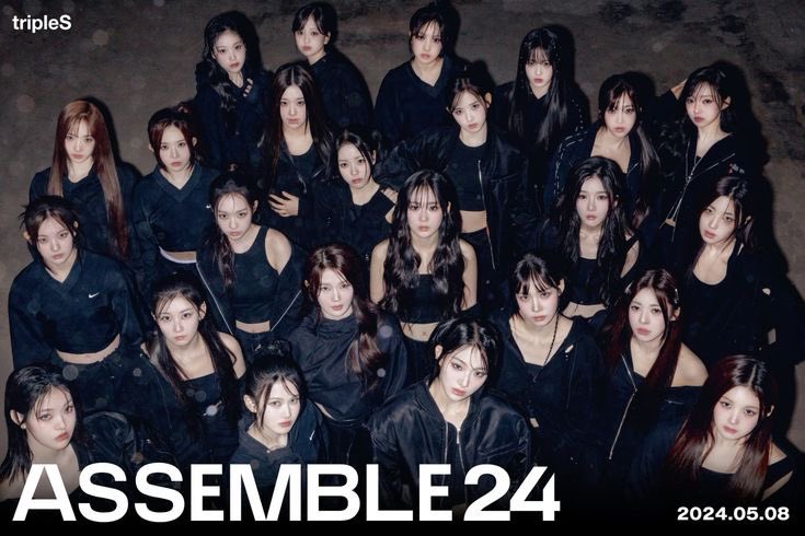 wabiville's tweet image. when was the last time we saw tripleS in anything different other than jeans, black or white sweats or school uniforms..