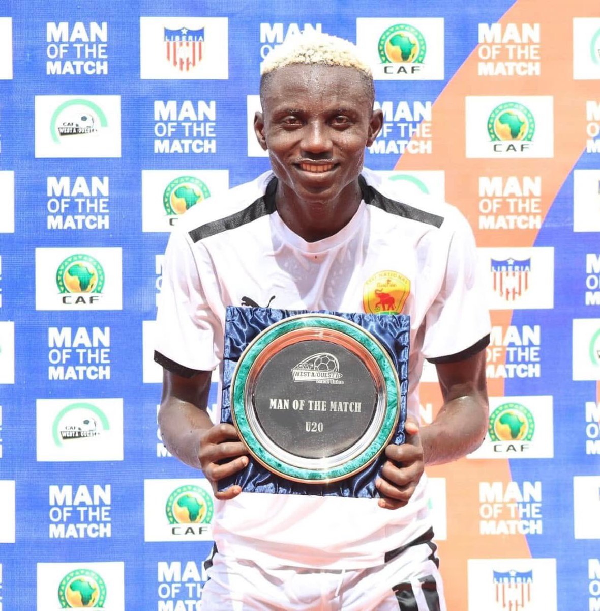 KeymsBoy's tweet image. Félicitations frère Sékou Damaro Bangoura U20🇬🇳.

Élit homme du match contre Libéria.