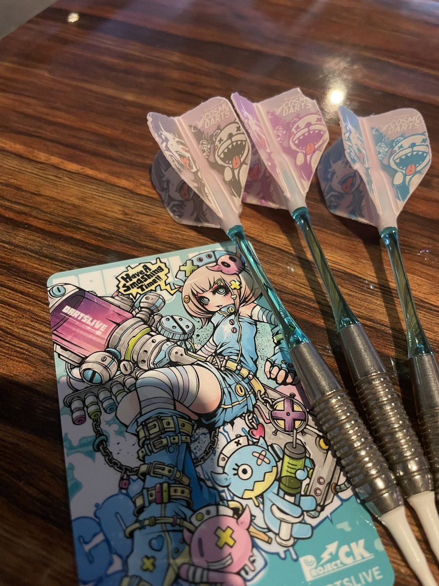 新しいライブカードさっそく手に入れた！色味と絵柄がフライトと合ってて可愛い〜🫶