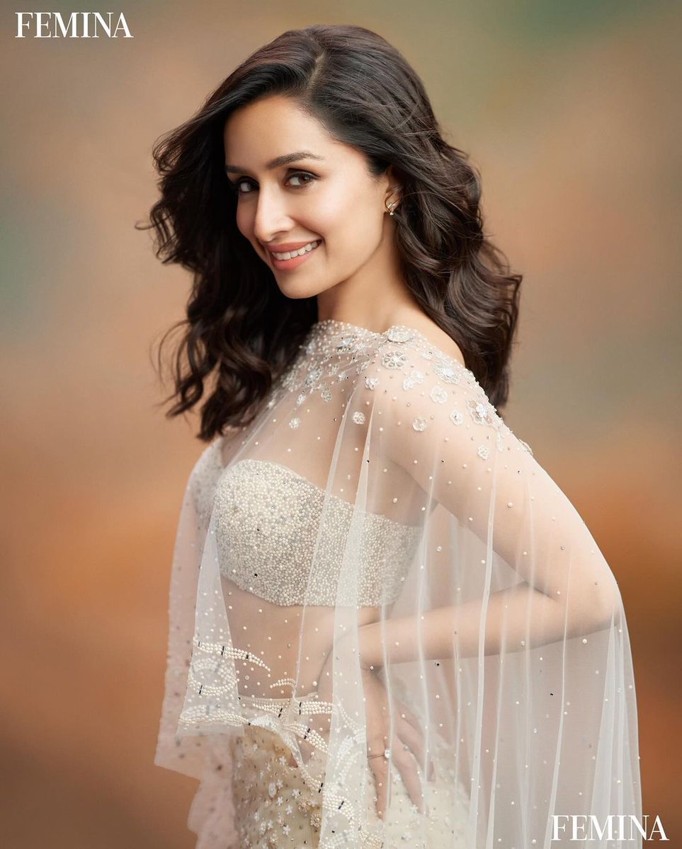 suraj_v41's tweet photo. i am best #ShraddhaKapoor https://t.co/xxIFSV58wr