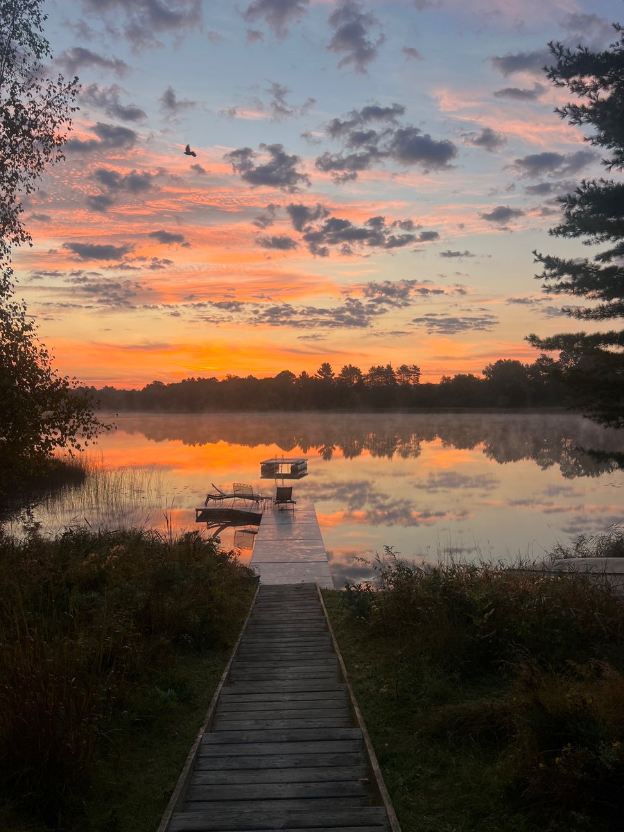 visceralscenery's tweet photo. witnessed kind of an all-timer sunrise yesterday https://t.co/bxYyQKQEyX