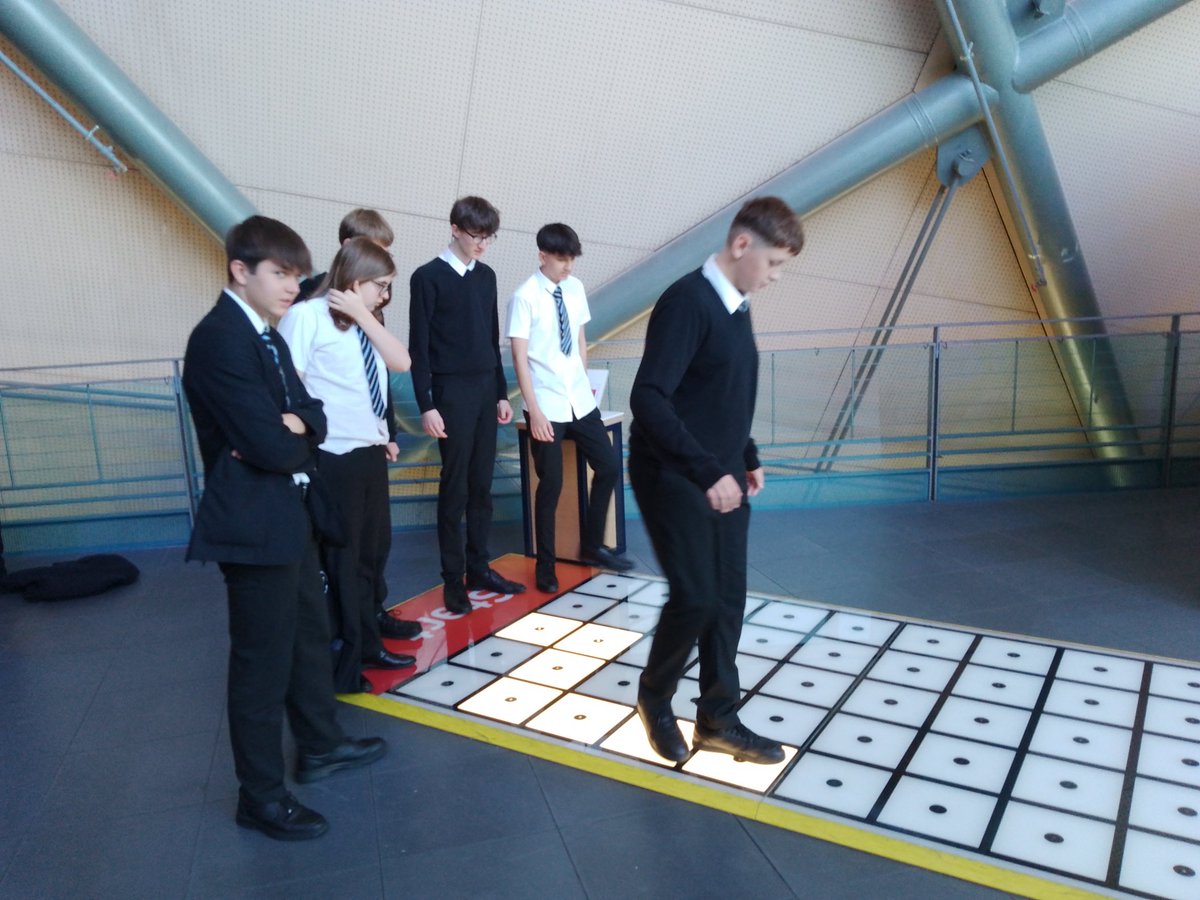 bishyphysics's tweet image. S4 Physics improving their knowledge of Space at the Science centre this morning #physicsisfun