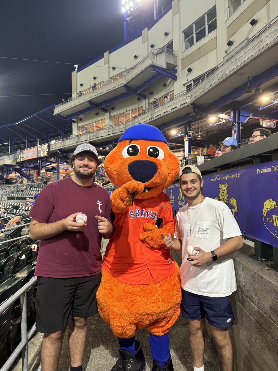 Last night SPM Club members had a group outing to a Syracuse Mets game. We were able to promote the auction by tabling behind home plate. And shout out to the 6 club members who got balls and a t shirt from the toss!! Thank you to everyone who showed up!