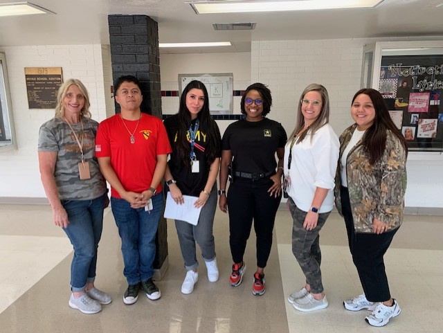 Bussey_Owlets's tweet photo. "On Tuesday, we celebrated the Military during College Week! Students and staff showed their support by wearing military branch attire or camouflage. Honoring those who serve while inspiring future leaders!" #CollegeWeek #MilitarySupport #GISD Unmatched #BusseyMS @gisdcounseling https://t.co/lTROvHkSVp