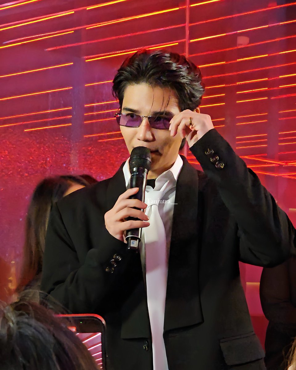 Hydrangea1997's tweet image. สิ่งนี้…จะฮีลใจผ๊มไปได้อีกหลายเดือนเลยฮะ🥹☺️

#RaybanxJeffSatur 
#Rayban
#JeffSatur