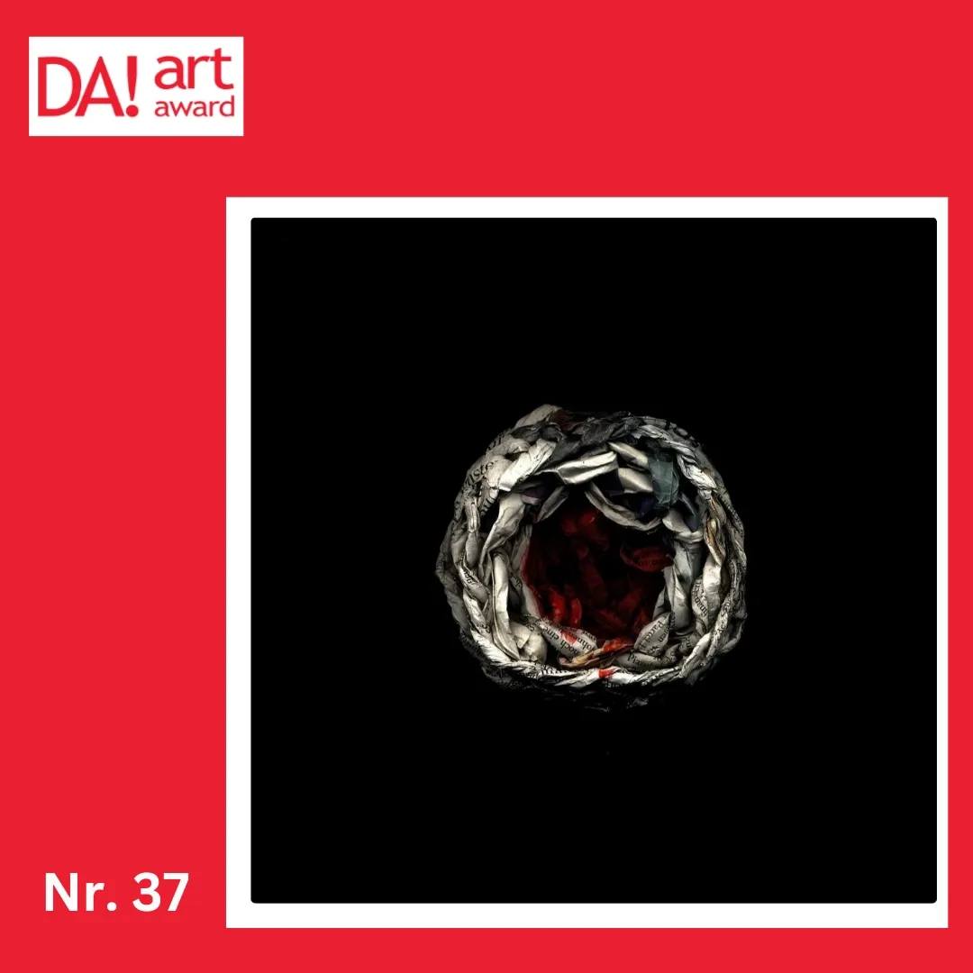 DusseldorferD's tweet photo. Der DA!-Art-Award präsentiert die ausgewählten Kunstwerke zum Thema "Check your dogma" bis zum 28.09.24 im Stadtmuseum, Di-So von 11:00-18:00 Uhr. Am 28.09.24, 15:00 Uhr findet im Stadtmuseum die Preisverleihung statt. #DAArtAward #aufklärungsdienst #checkyourdogma https://t.co/fFaFdmsta1