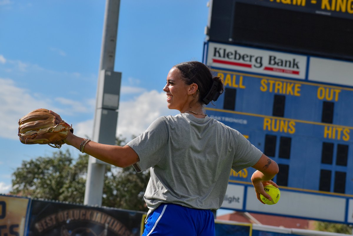 TAMUKSB's tweet photo. Countdown to Day 1⃣

#Loshogs #Hogwild #Jalisco https://t.co/6L8NkqxjbF