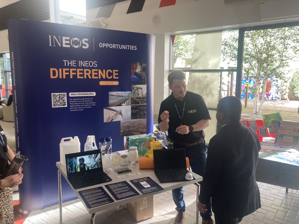 Great to see our young people and guests engaging so productively at the Falkirk Climate Summit - well done everyone! #RRSA #Article29