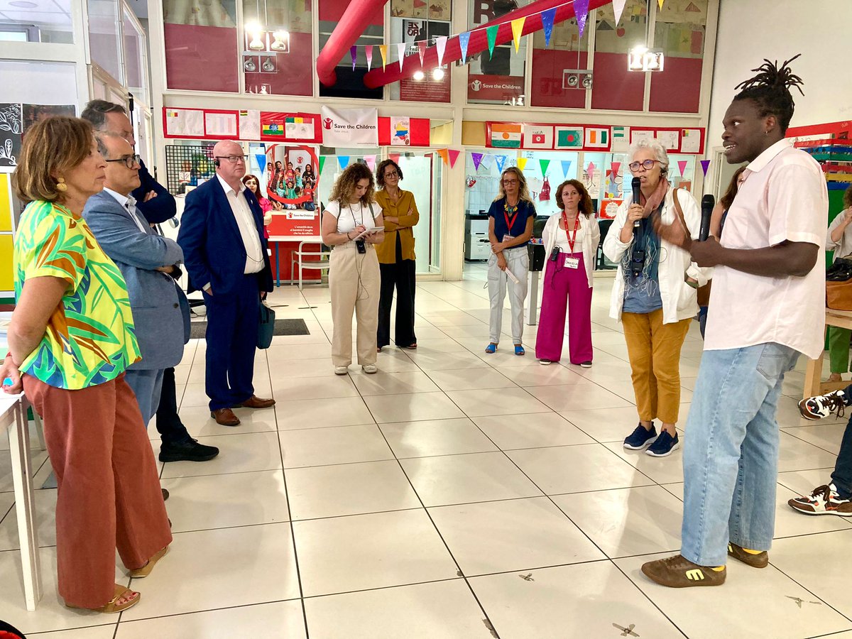 SaveChildrenIT's tweet photo. Oggi una delegazione di parlamentari del Consiglio d'Europa ha visitato il nostro centro diurno per minori non accompagnati #CivicoZero a #Catania.
@PACE_News
@coe
@PACE_Migration
@szampa56 https://t.co/8XOCewoLHT