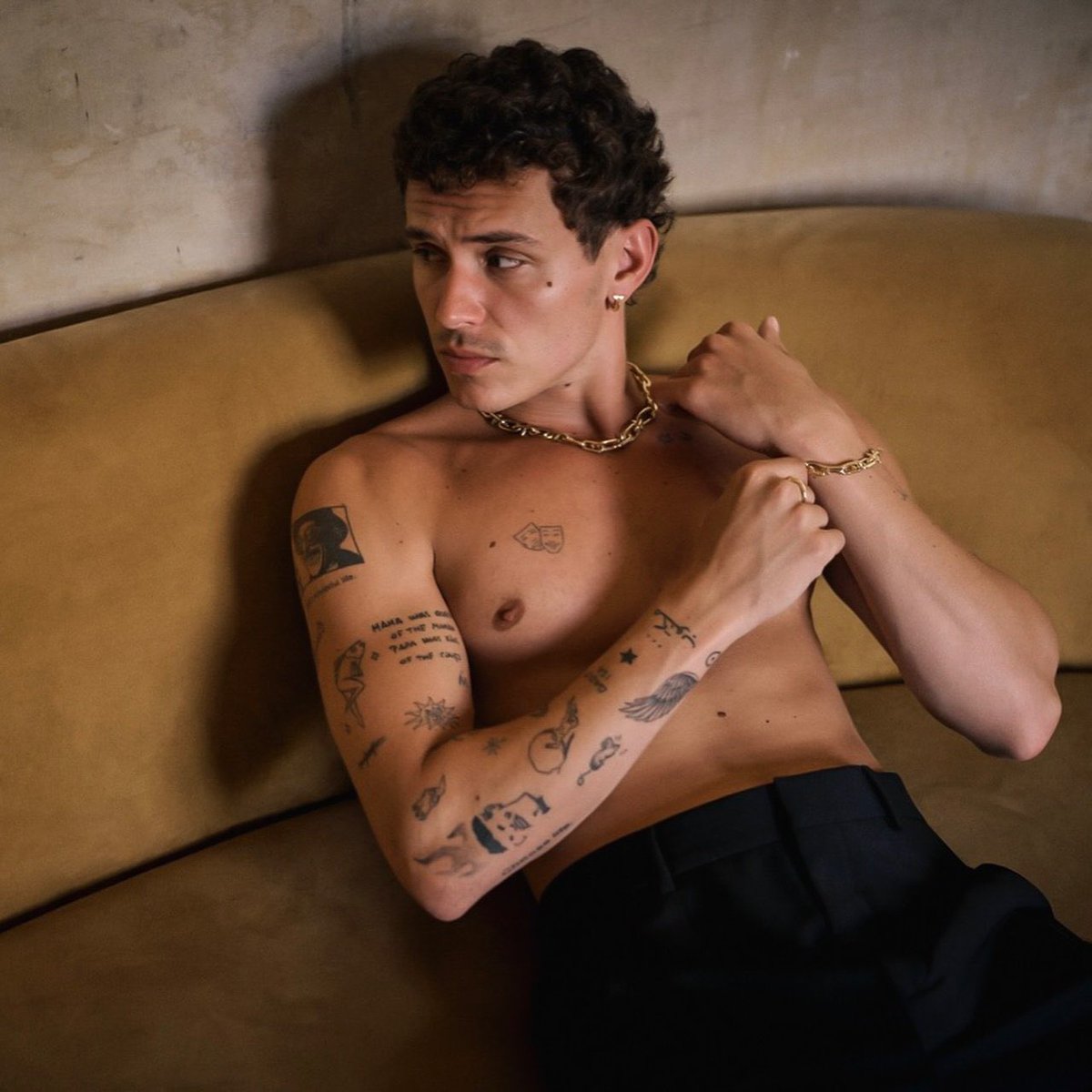 𝓐𝑛𝑑𝑒𝑟 tweet media