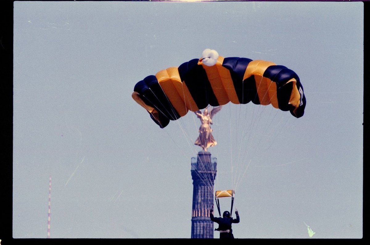 EternallyFunky's tweet image. 