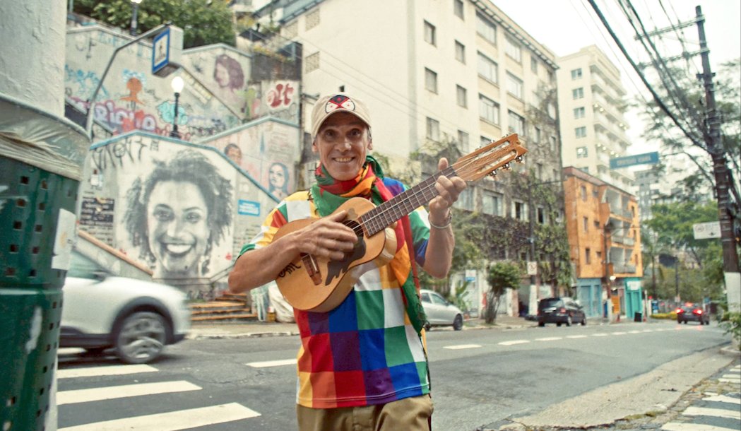 logatwork's tweet image. Manu Chao revient avec un album rayonnant, “Viva Tu” lesinrocks.com/musique/manu-c…