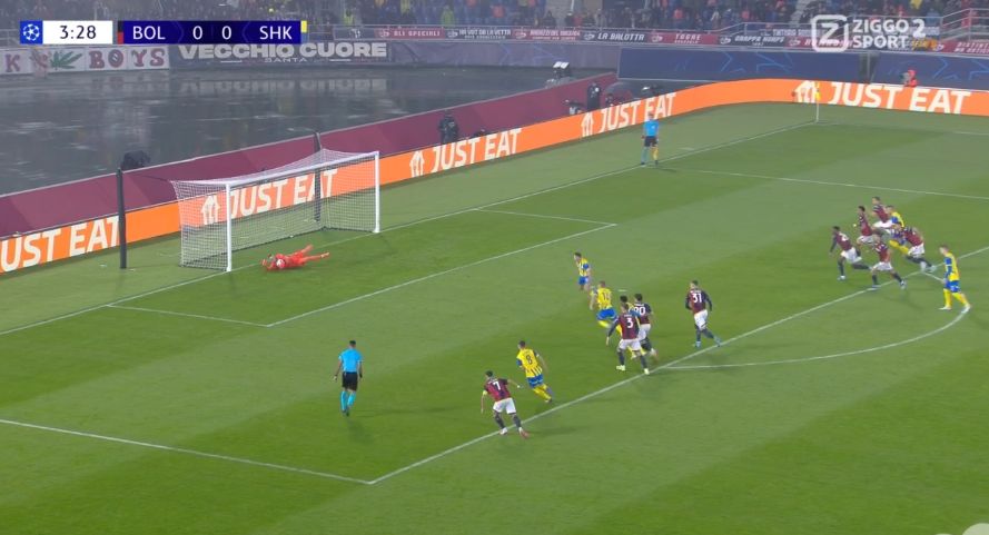 foet247europa's tweet photo. Skorupski saves Sudakov's penalty. #UCL #BOLSHK #BolognaShakhtar https://t.co/6B0g8ZtOIQ
