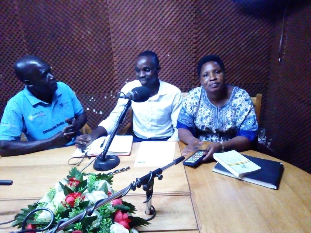 jamesbondoluka's tweet photo. According to chapter four of @UGgov constitution, Citizens have Rights and Freedoms to Assemble, Associate and Express themselves.. But does @GovUganda follow these Articles??? Thank you @TRACFM &amp; @chapterfourug . We had a radio talkshow in Kyoga Veritas Radio in Soroti. https://t.co/kwKqLmeJ3u