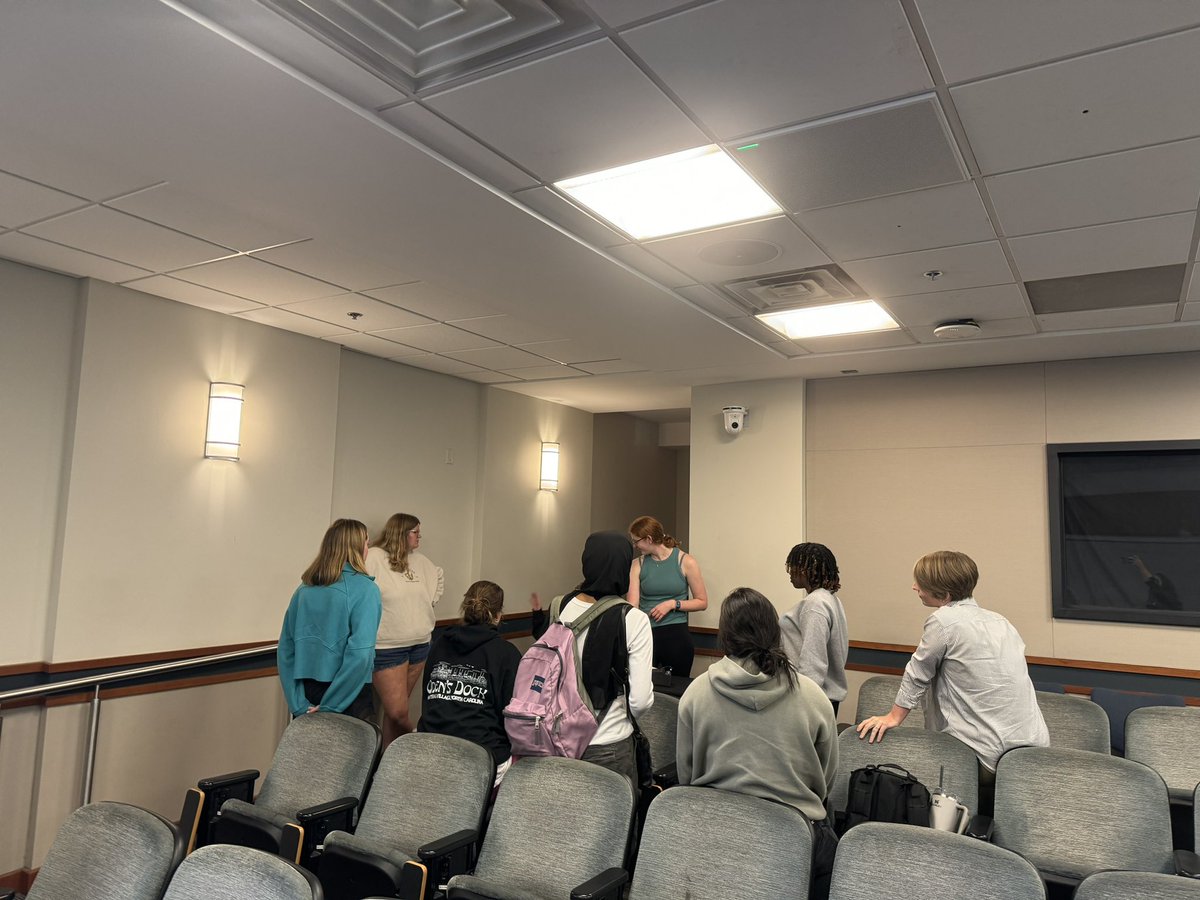 Hannah Siburt tweet media