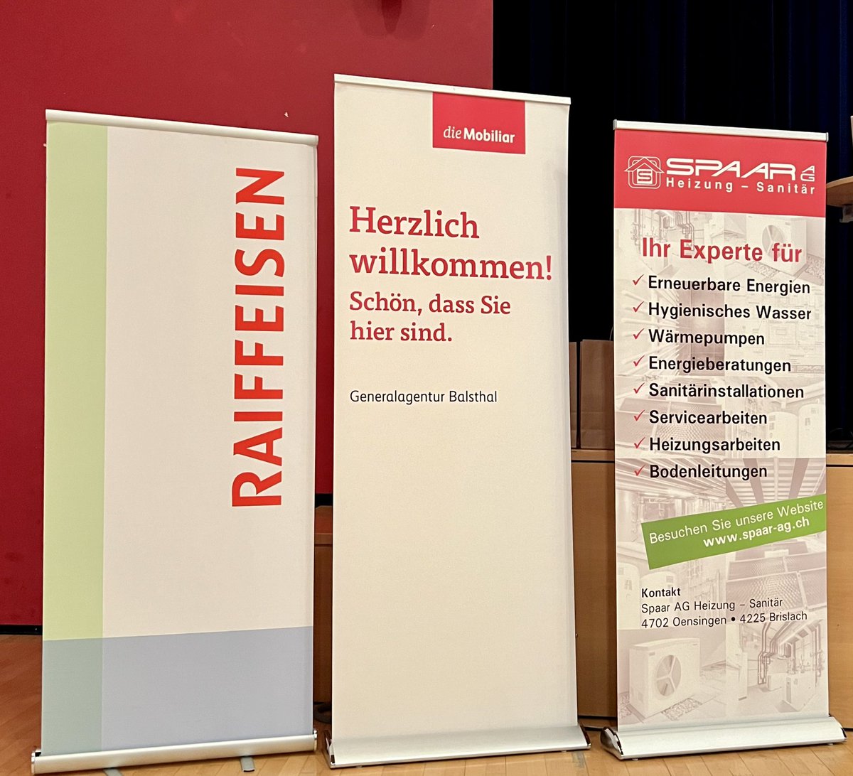 4. Energieapéro Oensingen zum Thema Anpassung an den Klimawandel. Danke André Olschewski, Victor von Sury, Belinda Walther für die Einblicke und Praxistipps. 

Danke: 
Patronatspartnerin <a href="/diemobiliar/">Die Mobiliar</a> 
Goldsponsor <a href="/Raiffeisen_CH/">Raiffeisen CH</a> Gäu-Bipperamt
Sponsor #Spaar AG Heizung - Sanitär