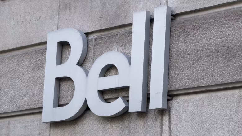 unifor79m's tweet photo. Big news in sports media today -- Rogers has bought Bell's 37.5% share of Maple Leafs Sports &amp; Entertainment for $4.7 billion. They now own 70% of MLSE.

Bell Media will receive a 20-year content deal for the Maple Leafs &amp; Raptors. 

Read more: https://t.co/zcjZ8bwSxN https://t.co/3HUU4UiFqV