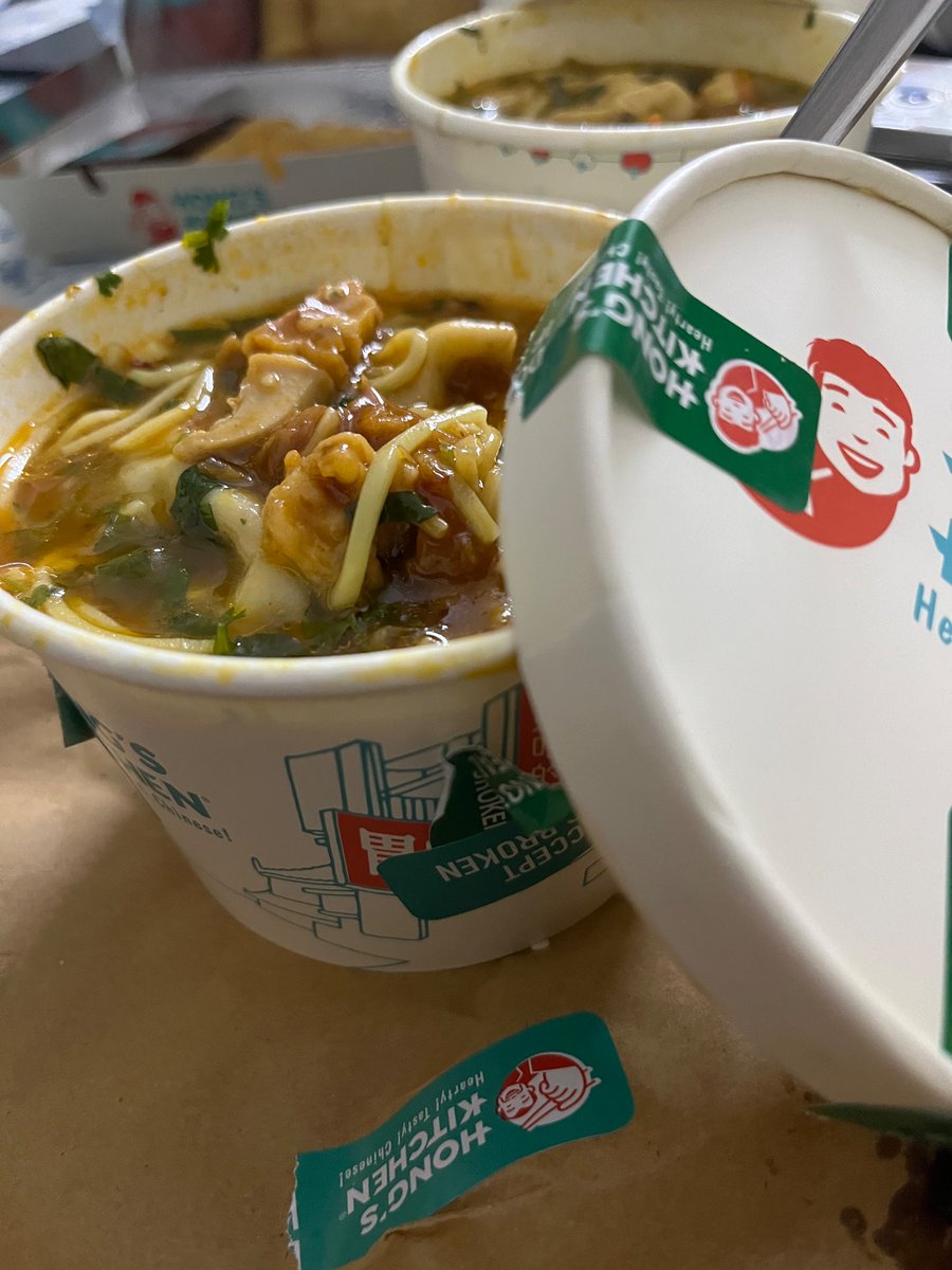 nikkhitabhowmic's tweet photo. Never order from @HongsKitchenIn Gurgaon and @zomato.
They sent me veg food in non veg package and non veg food in Veg Package??!!!
Imagine playing with someone’s beliefs like that!!
 Zomato is pure capitalist greed machine!! https://t.co/bs3VJNpOZq