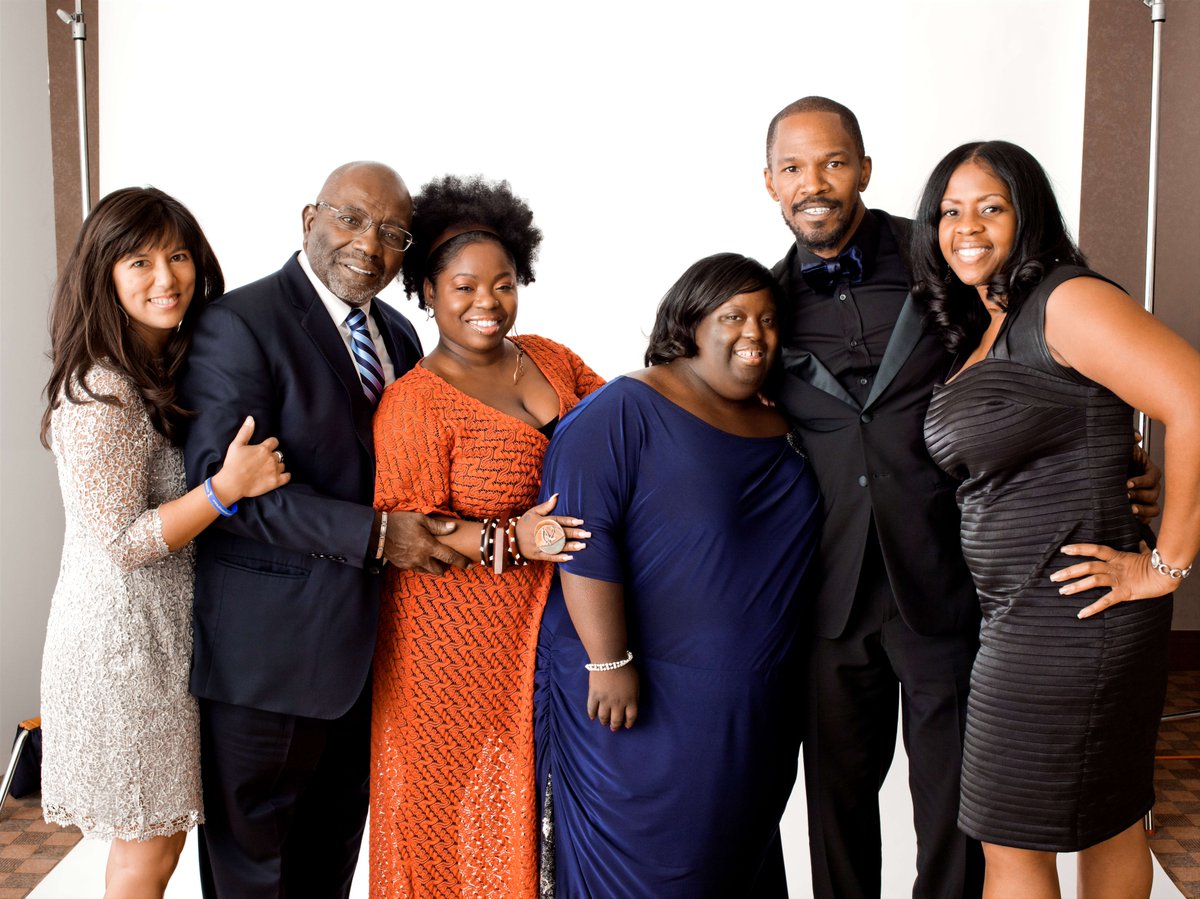 The U.S. House passed the DeOndra Dixon INCLUDE Project Act (H.R. 7406), which honors our beloved Ambassador DeOndra and boosts #Downsyndrome research funding @nih: bit.ly/3MRaJKW
Next: Passing S. 3981 in the Senate w a $250M/year cap. Thanks to our GLOBAL Champions: ⬇️