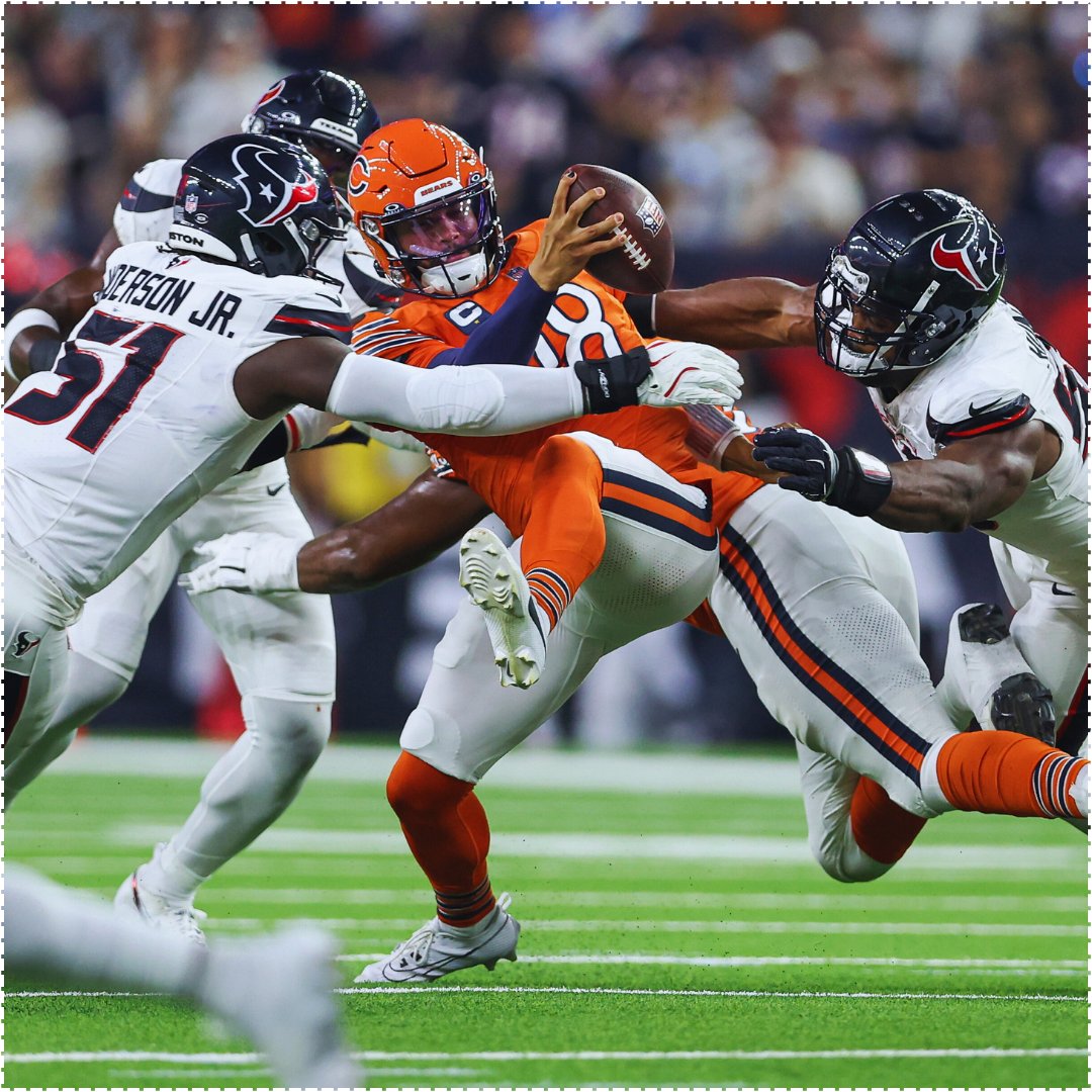 #Bears HC Matt Eberflus said they have no plans to make any changes to the offensive line despite Sunday night's performance, during which Caleb Williams was sacked 7 times and hit 11 times.