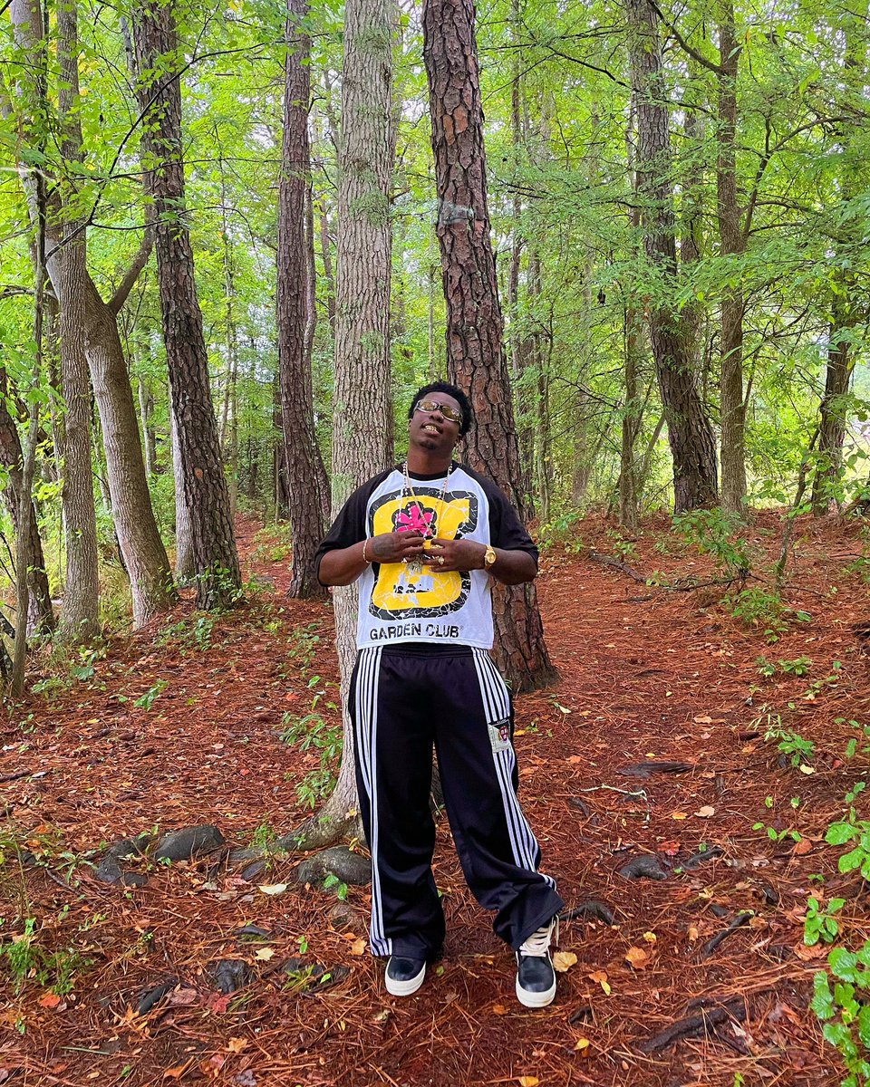 DKGUWOP's tweet photo. gone fishing 🎣 https://t.co/e8hnEKXw1n