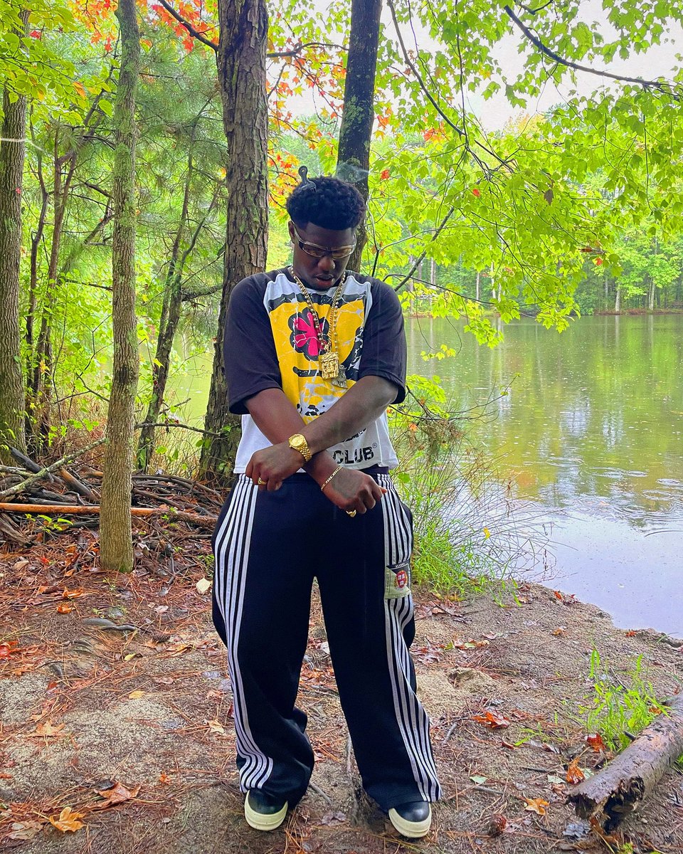 DKGUWOP's tweet photo. gone fishing 🎣 https://t.co/e8hnEKXw1n