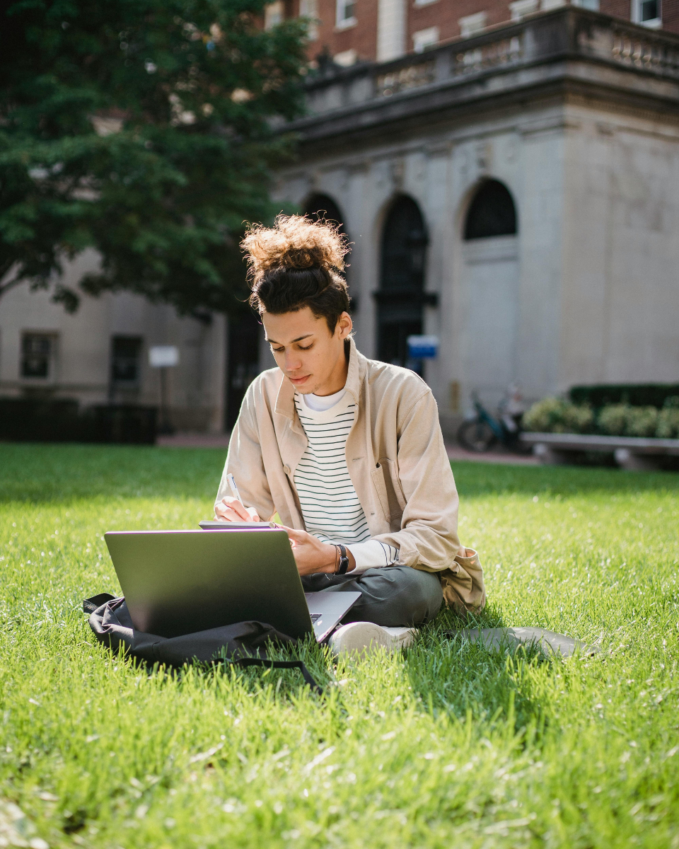 College Fairs Online tweet media