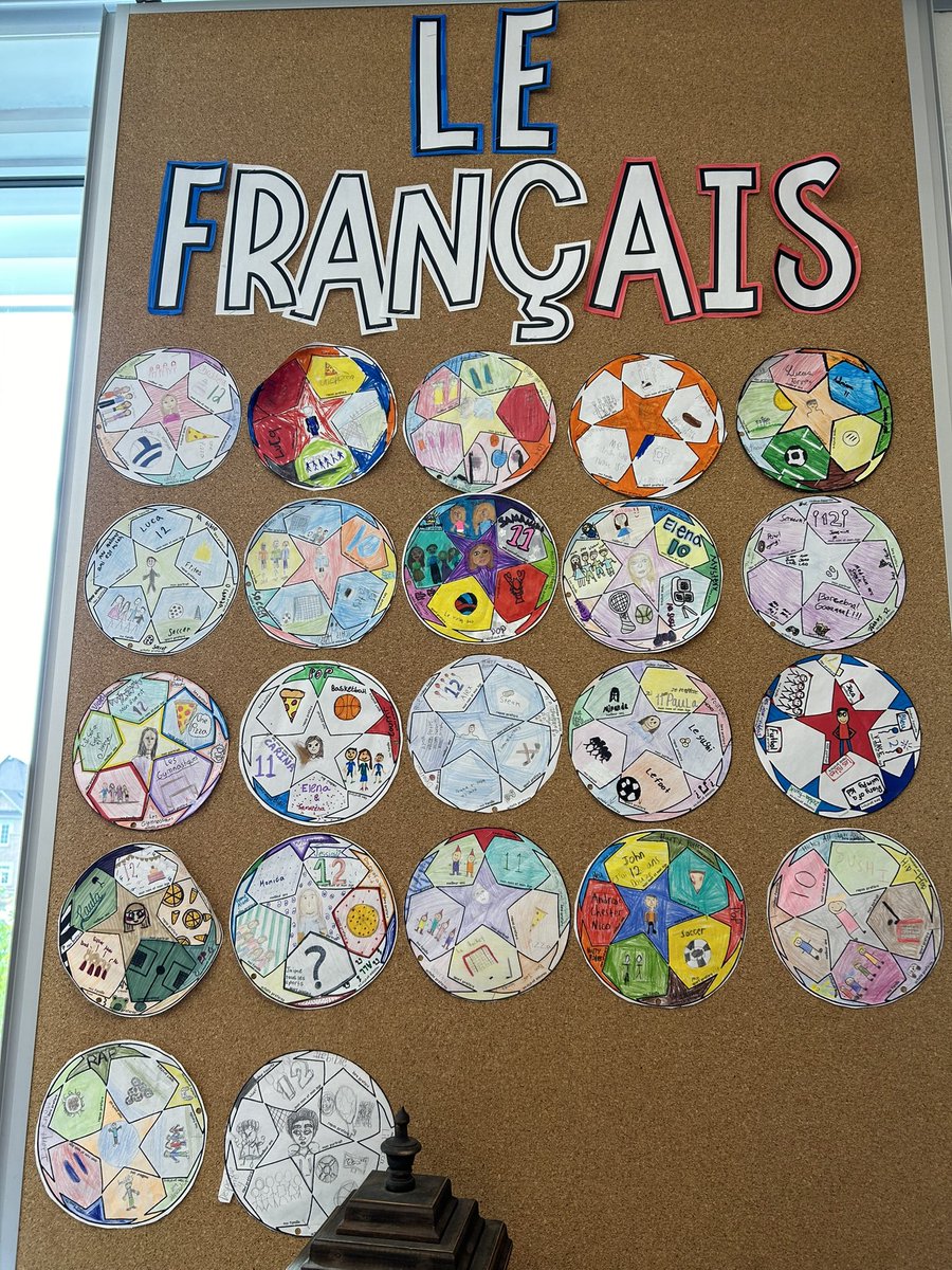 Kickstarting the year with grade 6/7s! ⚽️
<a href="/StGregoryHCDSB/">St. Gregory</a> <a href="/HCDSBFrench/">HCDSBFrench</a>