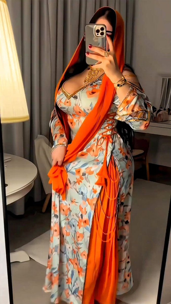 لباس البيت. 🩷

ما رأيكم فيها؟