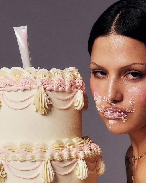 saintdemie's tweet photo. gabbriette for rhode 🧁 https://t.co/enviVLOWNP