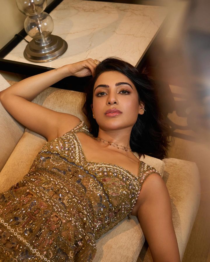 GXxkFljakAIHS79?format=jpg&name=900x900