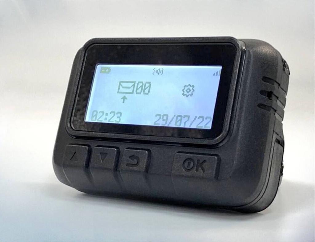 GoodluckMalekoJ's tweet photo. Jinsi Pagers na Petn zilivyofanya   Mashambulizi uko  Hezbollah chini ya israel.

        SUPPLY CHAIN ATTACK 
Unaweza kushangaa Teknolojia ya Anologia ya miaka 1950 imefanya mashambulizi?

Pager 
Hii ni small electronics device ambayo ni rahisi kubebeka na hutumika kupokea sms https://t.co/xRIDrLIF22
