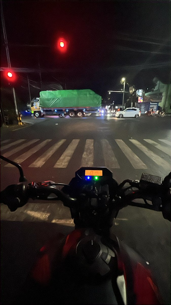 Bah ate komen opo bah ate mbahas opo, mbok sampek ngising lo lak tak tanggepi 🤣