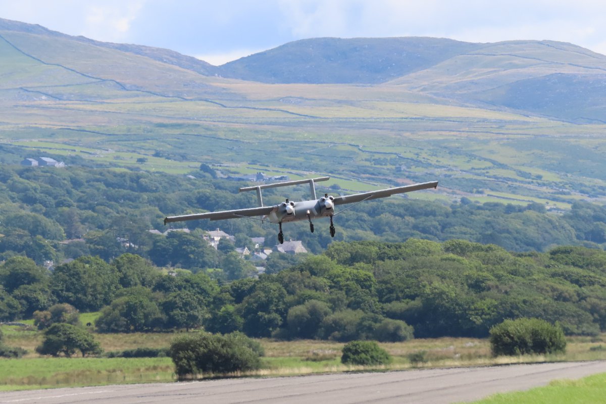 Windracers (@windracers) on Twitter photo Here's a stunning photo of <a href="/Windracers/">Windracers</a> ULTRA, our low-cost self-flying cargo aircraft, as it lands in the beautiful countryside.
#Windracers #Aviation #CargoAircraft #Cargo #AirCargo #Delivery #Freight #Mail #ParcelDelivery #ParcelAndPost #Logistics #SupplyChain #Avionics #Drone Here's a stunning photo of <a href="/Windracers/">Windracers</a> ULTRA, our low-cost self-flying cargo aircraft, as it lands in the beautiful countryside.
#Windracers #Aviation #CargoAircraft #Cargo #AirCargo #Delivery #Freight #Mail #ParcelDelivery #ParcelAndPost #Logistics #SupplyChain #Avionics #Drone