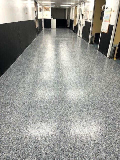 PacificCoastCon's tweet photo. Crew installed the Sika flake in the Horizon color. This is when the floor really starts to take shape. #pcc #crew #sikaflake #construction #epoxyflooring #waterproofing #resinous https://t.co/PAh0e2BZBu