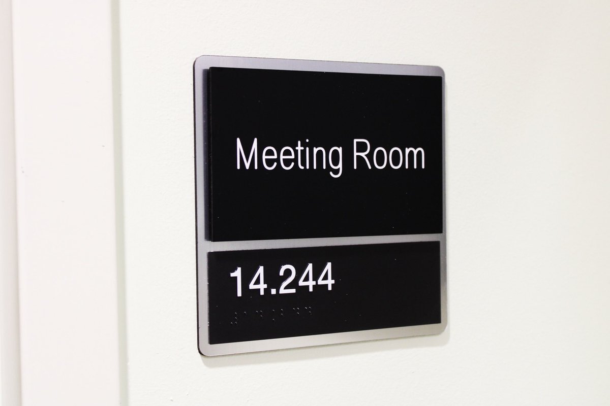 UTDStudentUnion's tweet image. Hey Comets! Welcome back to our Space Showcase! Take a look at our SSA meeting rooms. The perfect setting for small events, small lectures and team meetings. Featuring AV tech and whiteboards, these rooms are where ideas soar and connections spark! 

#UTDStudentUnion #UTDallas