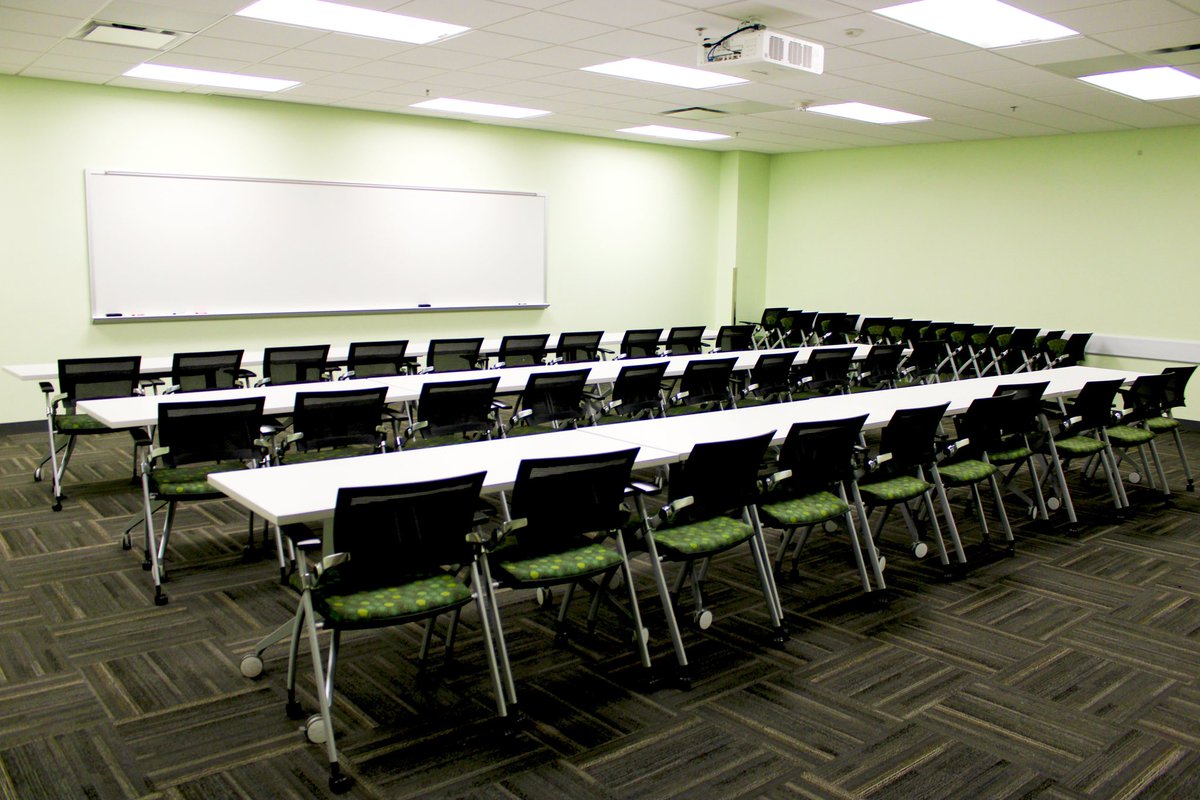UTDStudentUnion's tweet image. Hey Comets! Welcome back to our Space Showcase! Take a look at our SSA meeting rooms. The perfect setting for small events, small lectures and team meetings. Featuring AV tech and whiteboards, these rooms are where ideas soar and connections spark! 

#UTDStudentUnion #UTDallas