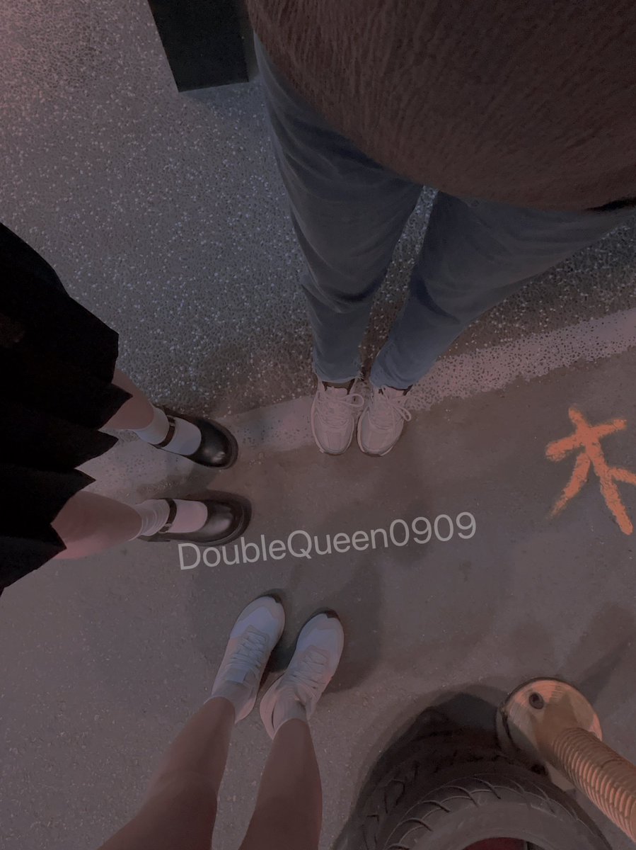帶著打扮的漂漂亮亮的小狗狗
去替我們好好賺光外面變態的錢🥰
被我們打扮可好玩了～

還沒玩過寶寶調教呢
那種喜歡當小寶寶被哄睡
喝牛奶換尿布的寶寶狗
感覺也挺好玩呢～

搭配著洗腦羞辱
簡直開心