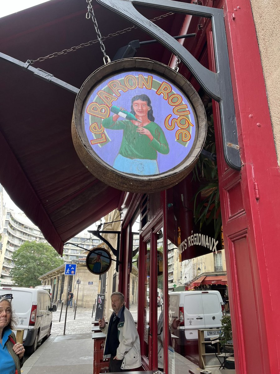 CHARLIEWINES's tweet photo. #WineBar in Paris that You will be never tired to taste many of the AOP of π«π· visit #leBaronRouge @thewinetattoo everyone says hello to you here!#amuststop @SteveKubota @Winbeebee @pasaportenews @pierre_dalai @Kyle_Chu @pietrosd @Liam3494 @JeremyPalmer7 @gailbenzler #winestop https://t.co/co8Jgt6r4p