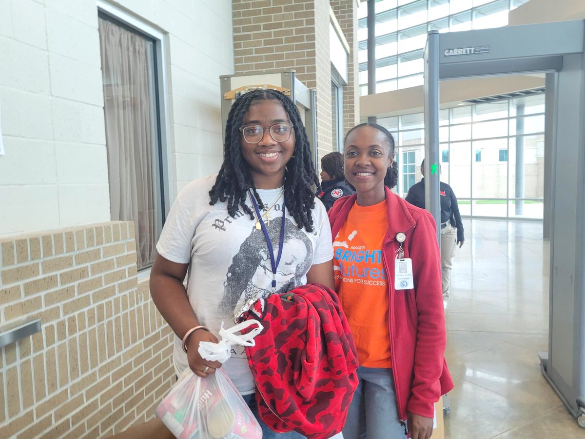 Thank you to all who helped support Bright Futures Marion during Monday night's Marion-Valley View volleyball game by donating canned goods in support of families in need! They collected 200 pounds of food to stock their shelves for the holidays and received $45 in cash donations