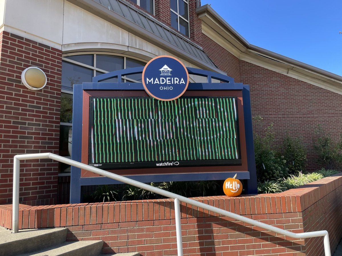 It’s Start with Hello Week! You know it’s a good one when Madeira Middle School makes you official Hello Pumpkins! 🎃 👋