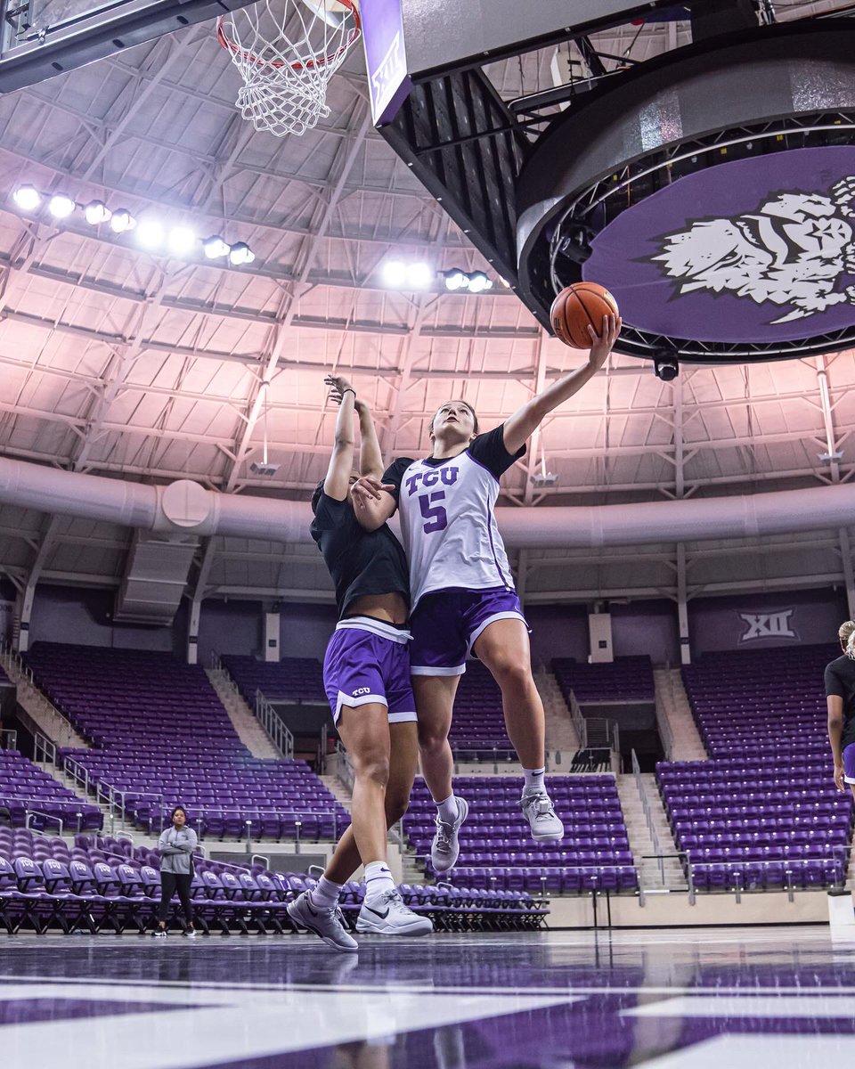 Just seven weeks ‘till we hoop 🏀

#GoFrogs
