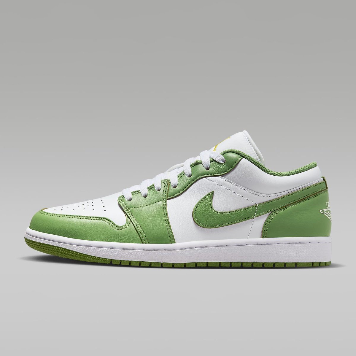 TheSiteSupply's tweet photo. ON SALE: Air Jordan 1 Low SE “Chlorophyll” for $60.78

🏷️ Use code FALL20

https://t.co/8yLxCBYV7O
https://t.co/8yLxCBYV7O https://t.co/kUUNRbr17Y
