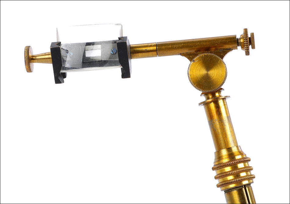 RealPreCinema's tweet photo. 1890
BRASS CAMERA LUCIDA
A fascinating drawing mechanism, the Camera Lucida is a cousin to the Camera Obscura. Made entirely of brass.
This one pictured, has a set of #lenses. On the table clamp is the manufacturer's engraved name P. #Berville. https://t.co/4eofkR9Ftg