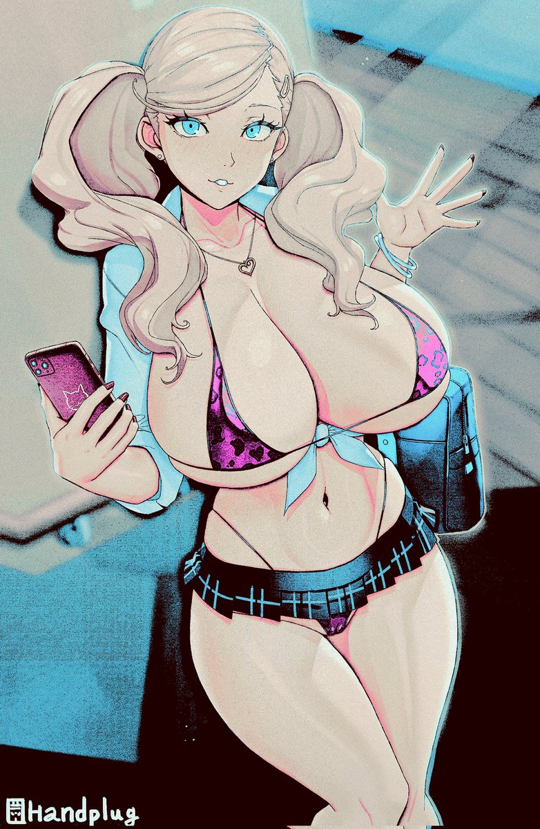 ㅤ   ¿ heh ? ¿ su traje ? ¡ es su ropa escolar normal ! ¿ por qué esas miradas ?